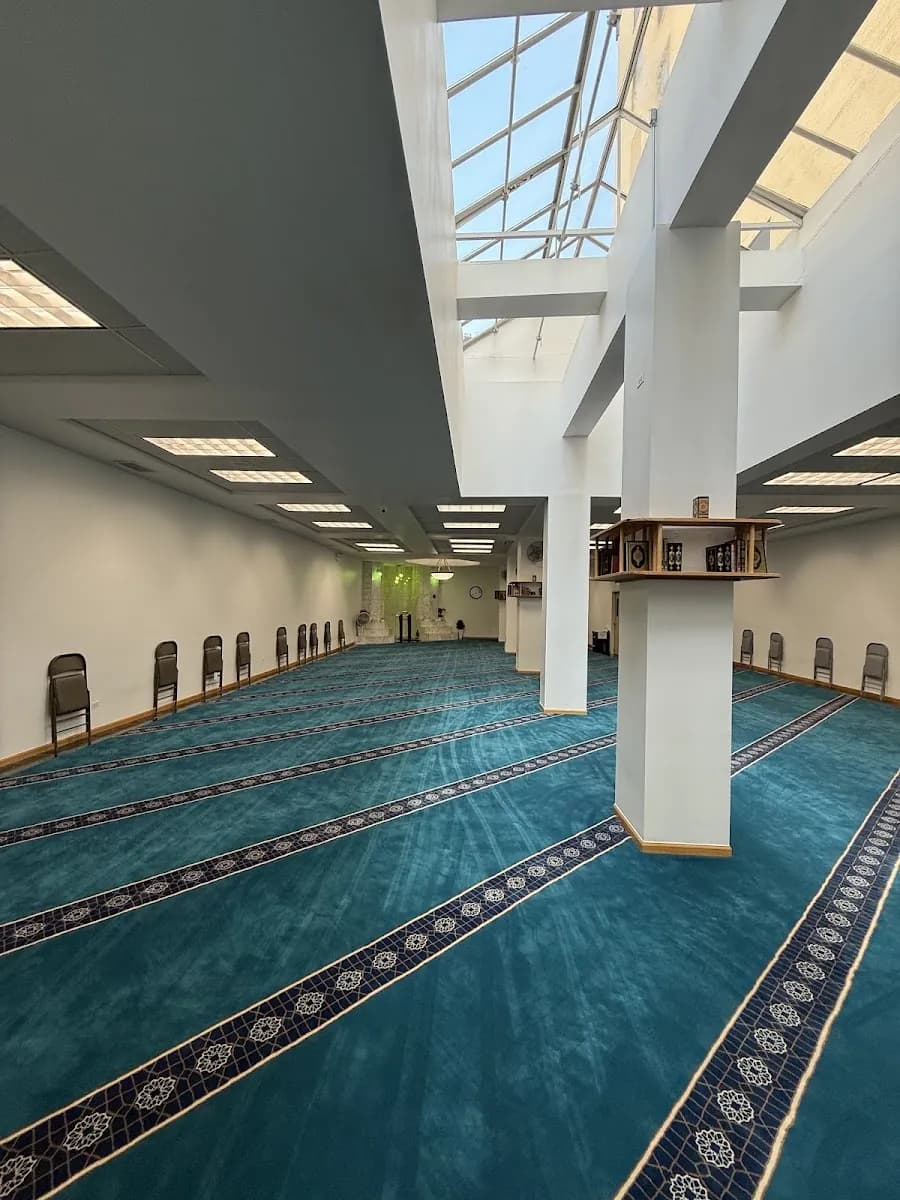 Downtown Islamic Center in Chicago, Illinois