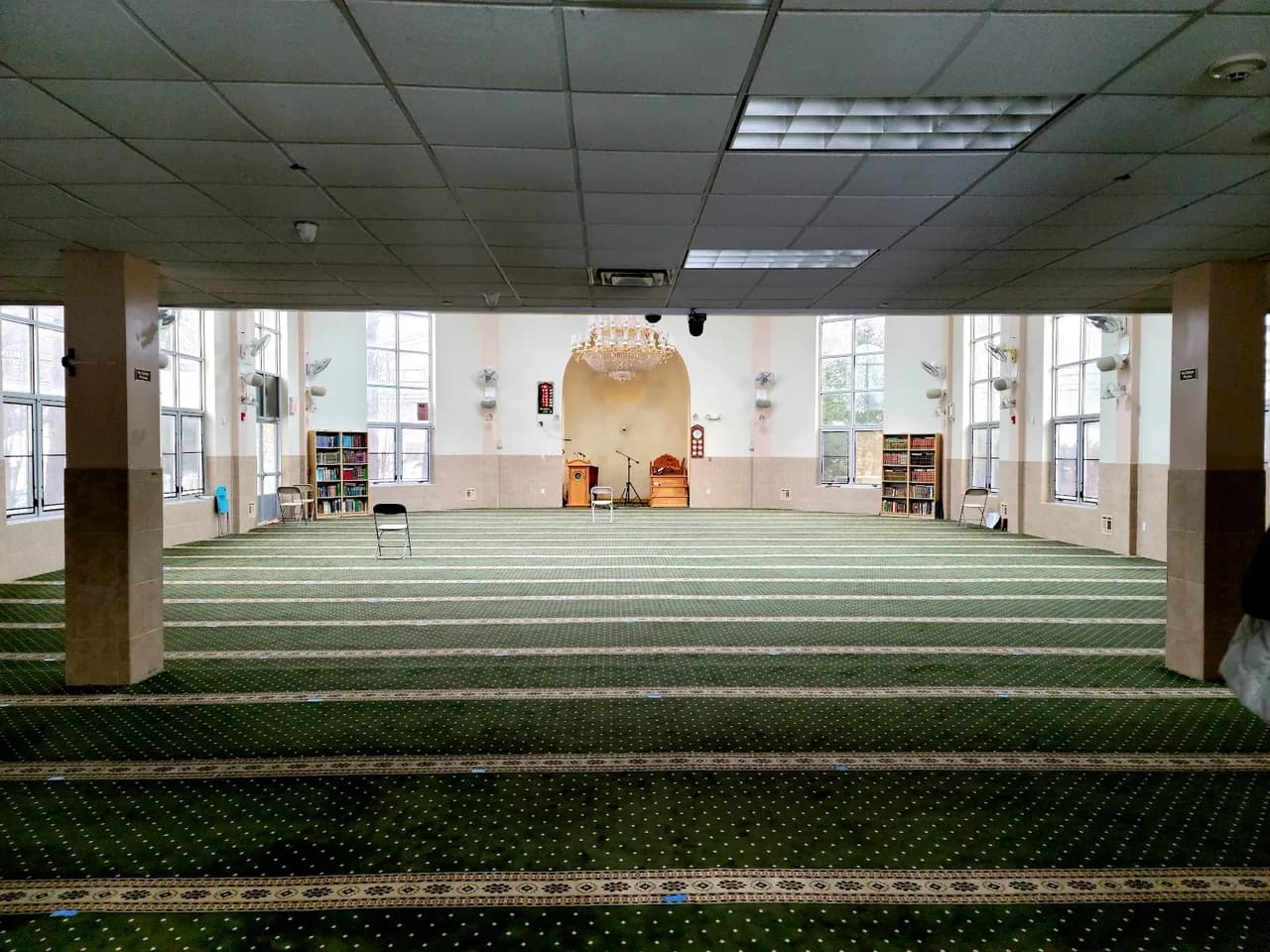Masjid Darul Quran in Bay Shore, New York