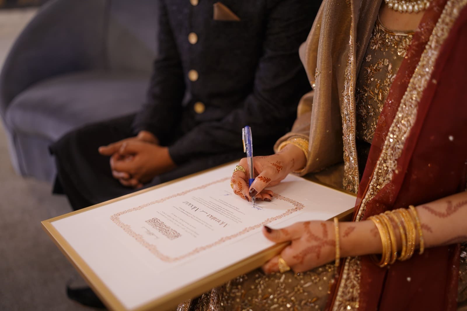Example of a finished, framed nikah certificate